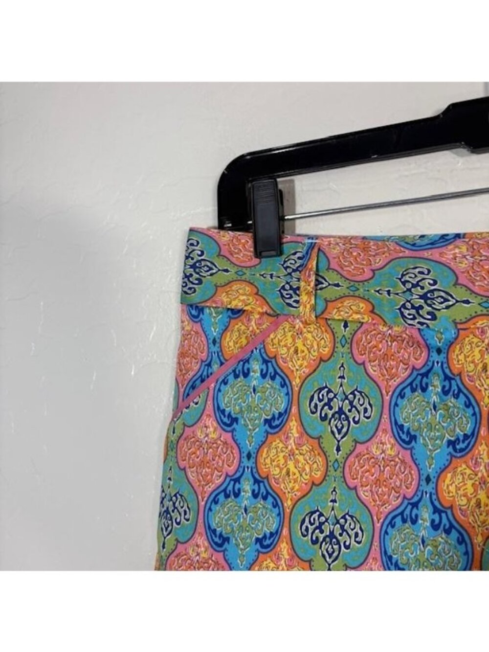Peter Millar Bermuda Shorts Womens 8 Multicolor Paisley 9 Inseam Golf Stretch - Picture 2 of 9